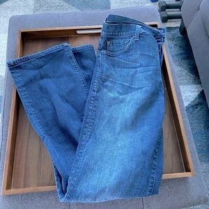 7 For Mankind Size W31 jean perfect shape
